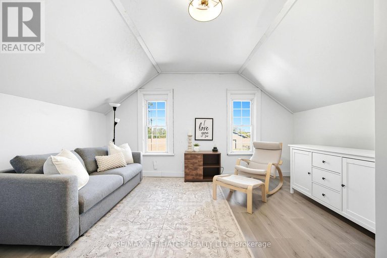 28894376/3155-drummond-con-8a-road/drummond-n-elmsley-drummond-twp/drummondnorth-elmsley/ontario/K0G1A0_25