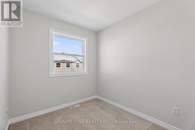 29425305/750-sanibel-private/westcliffe-estates/ottawa/ontario/K2H0A8_25