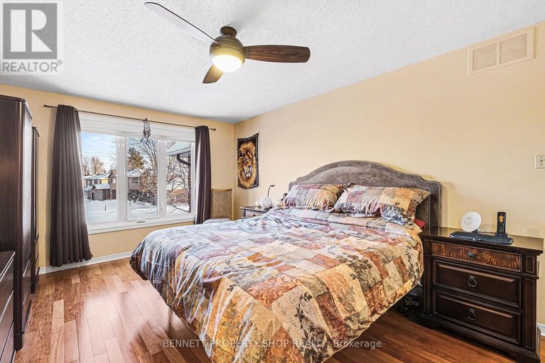 29325608/15-brandy-creek-crescent/bridlewood/ottawa/ontario/K2M2B8_22