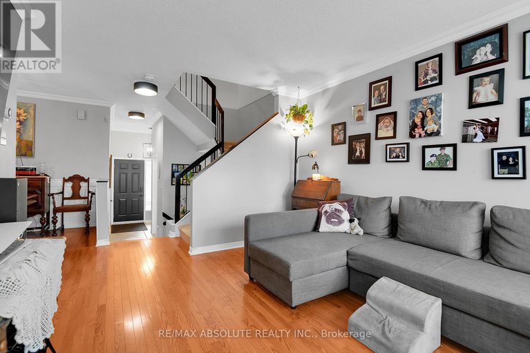 28640841/6142-arbourwood-drive/chapel-hill/ottawa/ontario/K1C7K8_8