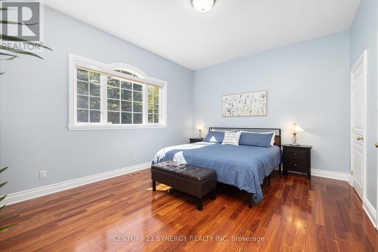 28811434/1281-georges-vanier-drive-n/cumberland-ridge/ottawa/ontario/K4C1R6_19