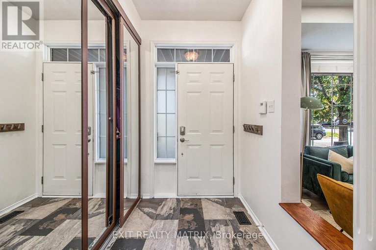 29004657/2205-blue-willow-crescent/orleans-village/ottawa/ontario/K1W1K6_4