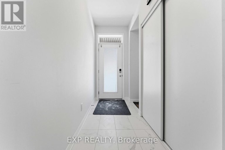 29443713/116-parnian-private/half-moon-bay/ottawa/ontario/K2J4H7_10