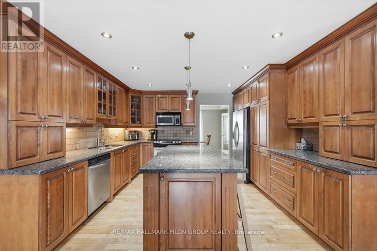 29174446/180-sophie-street/clarencerockland-twp/clarence-rockland/ontario/K4K1K7_2