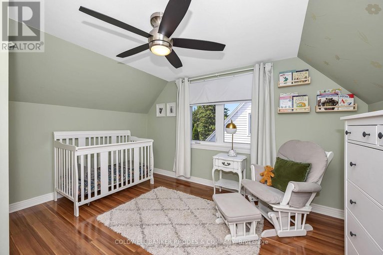 28930348/353-spartan-avenue/overbrookcastle-heights/ottawa/ontario/K1K1J6_19