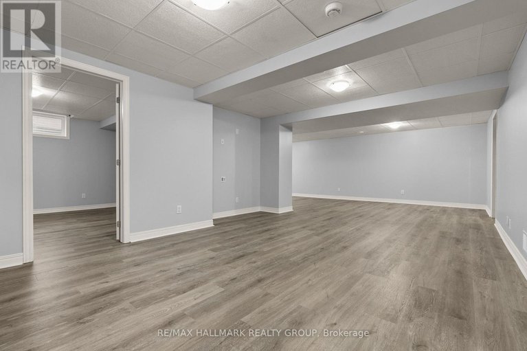 29606024/38-north-harrow-drive/longfields/ottawa/ontario/K2J4V7_31