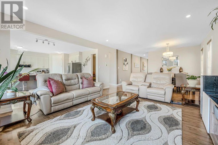 28506453/643-terrier-circle-w/goulbourn-twp-from-franktown-rdsouth-to-rideau/ottawa/ontario/K0A2Z0_13