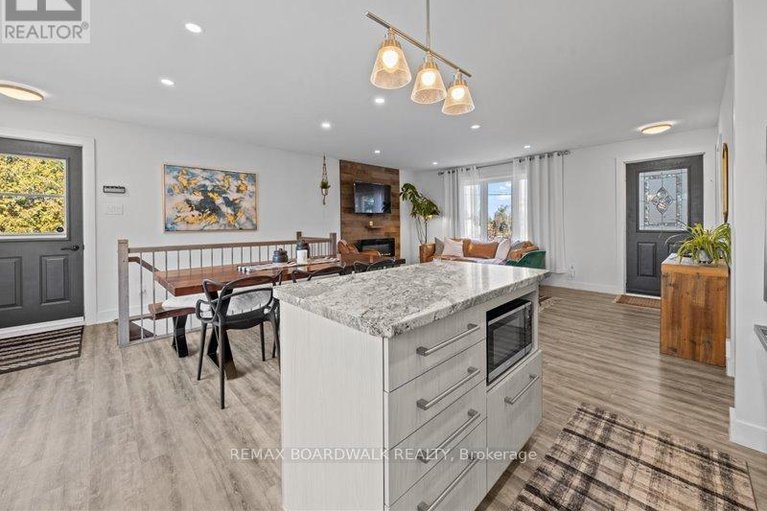 29519849/2462-dunning-road/cumberland-west/ottawa/ontario/K0A3E0_13