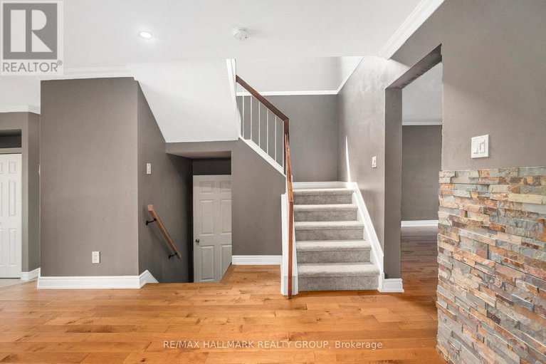 28556144/314-stoneway-drive/barrhaven-east/ottawa/ontario/K2G6G9_8