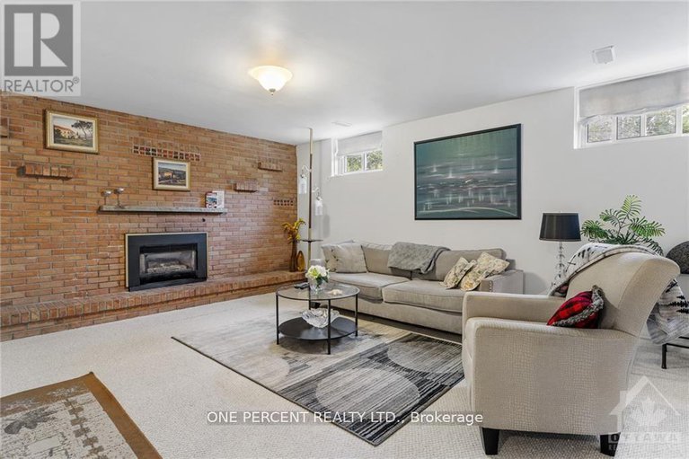 28436232/434-hilson-avenue/westborohampton-park/ottawa/ontario/K1Z6C3_19