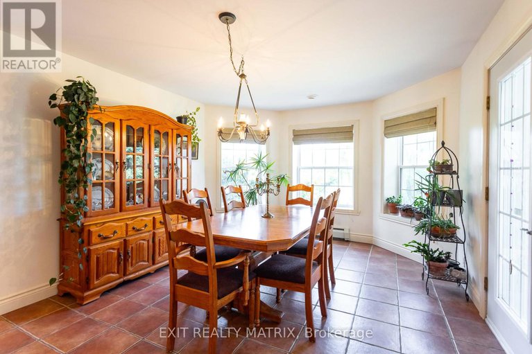 28736196/20306-lochiel-street-w/alexandria/north-glengarry/ontario/K0C1A0_15