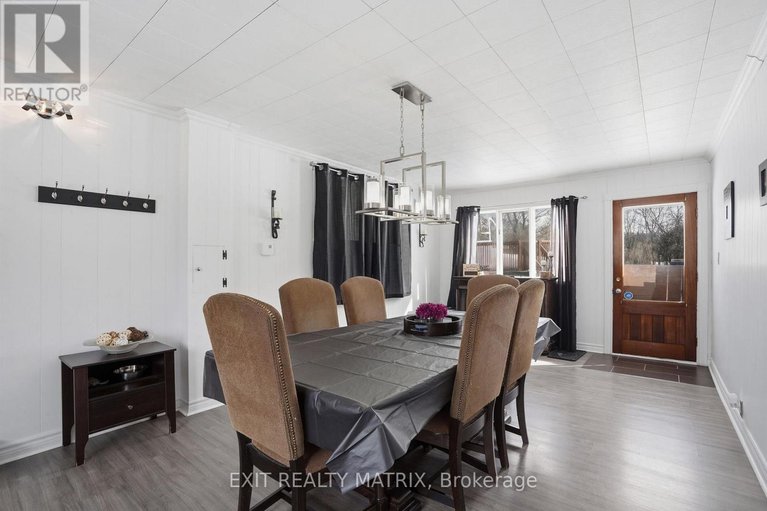 29432668/635-front-road-w/lorignal/champlain/ontario/K0B1K0_15