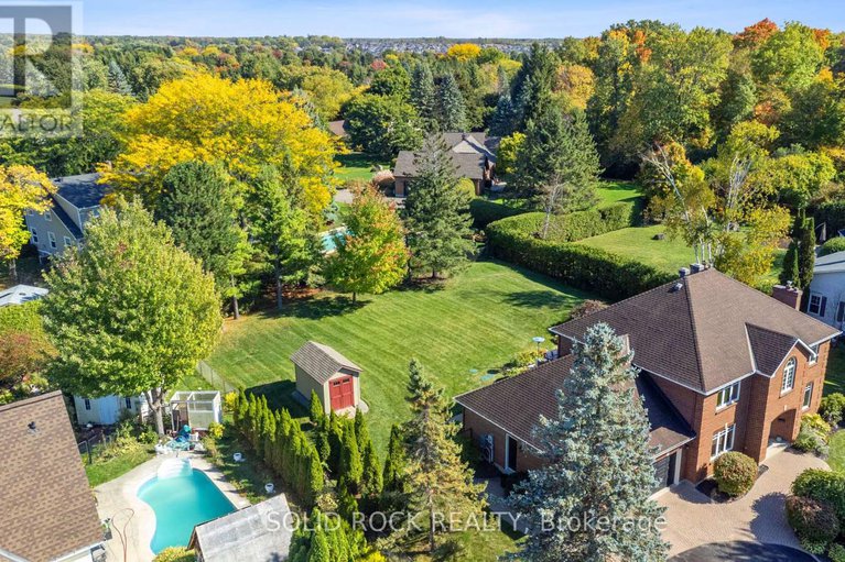 28931406/5569-whitewood-avenue/manotick-village-manotick-estates/ottawa/ontario/K4M1E1_46