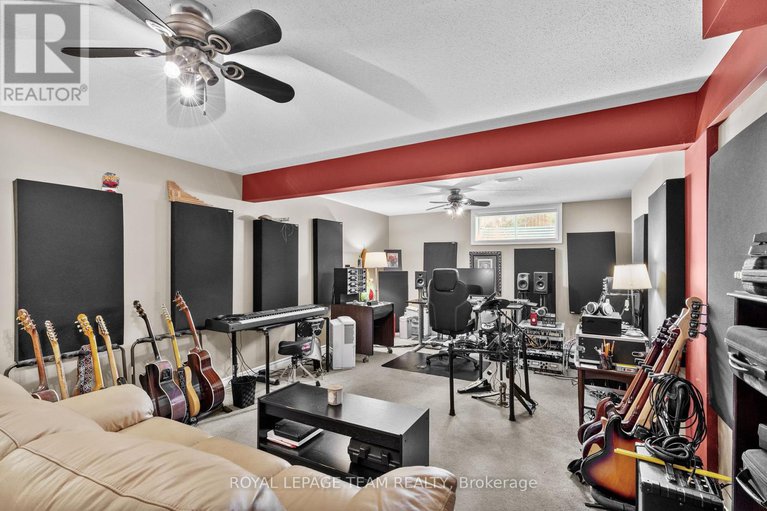 28525095/29-shining-star-circle/stittsville-south/ottawa/ontario/K2S2B4_41