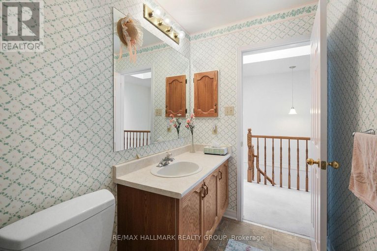 29650530/175-dunbarton-court/cardinal-glen/ottawa/ontario/K1K4L7_36