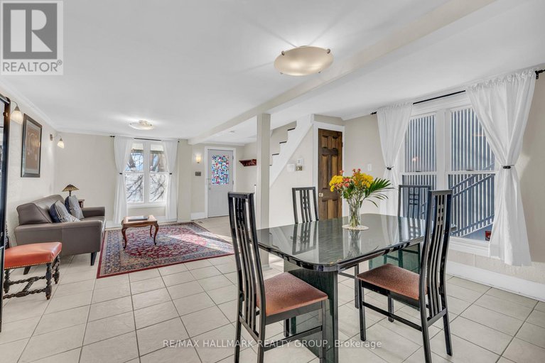 27896740/477-booth-street/west-centre-town/ottawa/ontario/K1R7L1_11