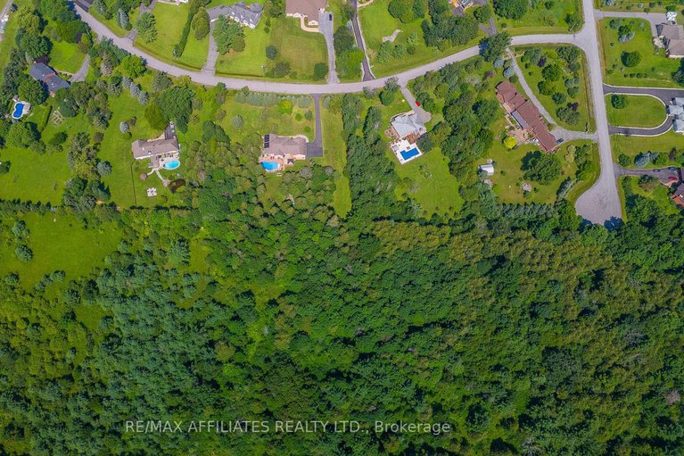 28985818/14-panandrick-view-drive/rural-kanata-central/ottawa/ontario/K2W1A5_48