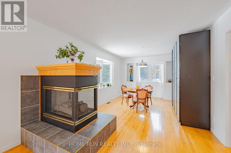 29168819/1545-sherruby-way/rural-kanata-central/ottawa/ontario/K2W1A9_11