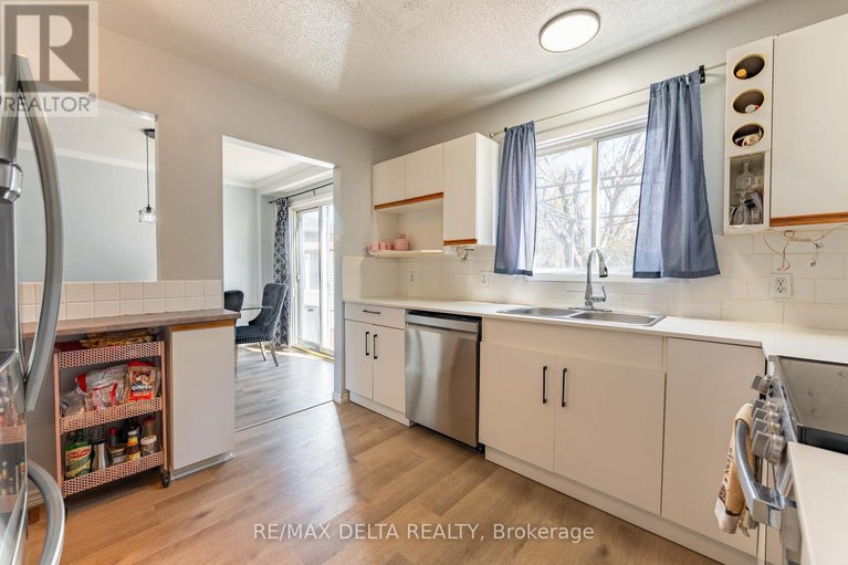 28376418/271-bonavista-street/town-of-rockland/clarence-rockland/ontario/K4K1N8_16
