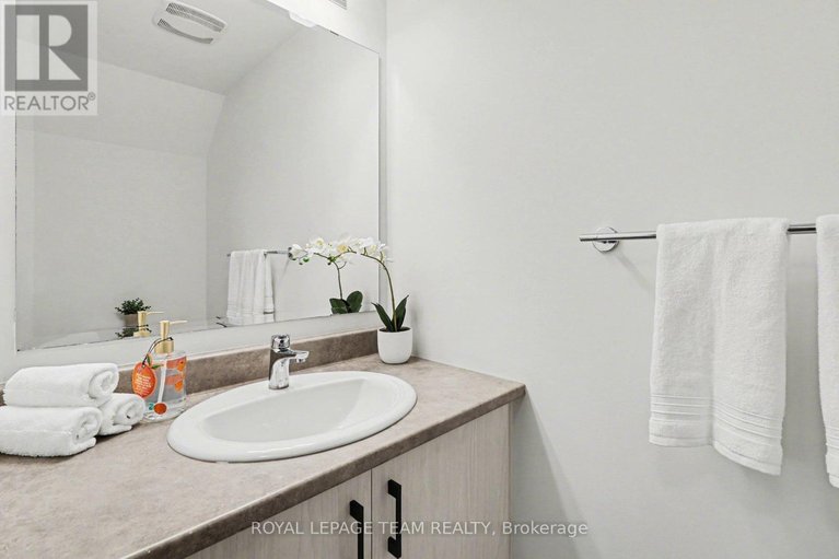 29611798/338-establish-avenue/avalon-west/ottawa/ontario/K4A5R9_23