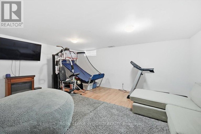 29606728/1985-woods-street/town-of-rockland/clarence-rockland/ontario/K4K1H7_26