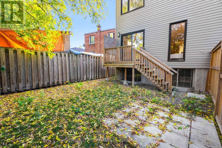 28968738/a-b-247-granville-street/vanier/ottawa/ontario/K1L6Z3_30
