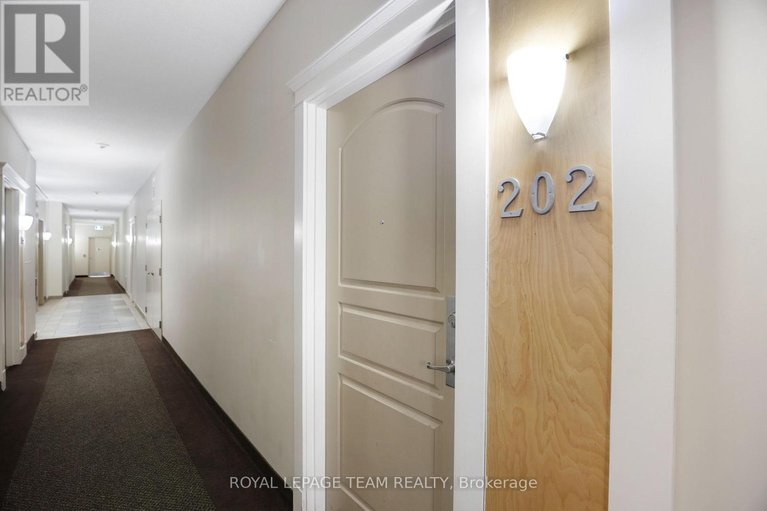 29679089/202-100-roger-guindon-avenue/riverview-park/ottawa/ontario/K1G3Z7_6