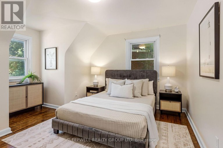 28651207/2209-belair-drive/bel-air-park/ottawa/ontario/K2C0X2_18