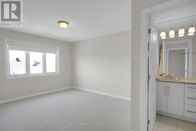 28401645/438-meadowbreeze-drive/emerald-meadowstrailwest/ottawa/ontario/K2M2T6_20