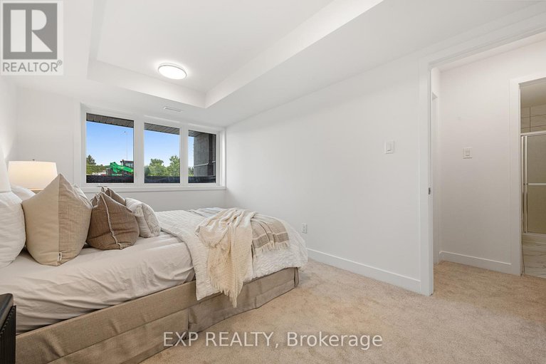 28791224/815-silhouette-private/cedargrovefraserdale/ottawa/ontario/K2J4S3_27
