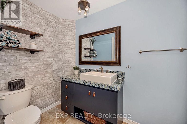 29513771/806-laval-street/casselman/casselman/ontario/K0A1M0_19