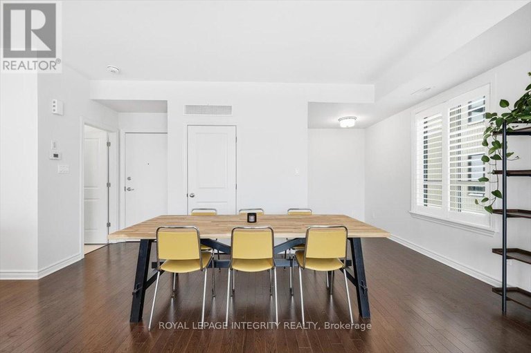 29274147/359-axis-way/mer-bleuebradley-estatesanderson-park/ottawa/ontario/K1W0L7_7