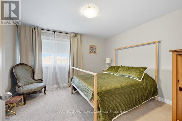 28956956/200-enclave-walk/mer-bleuebradley-estatesanderson-park/ottawa/ontario/K1W0J4_22