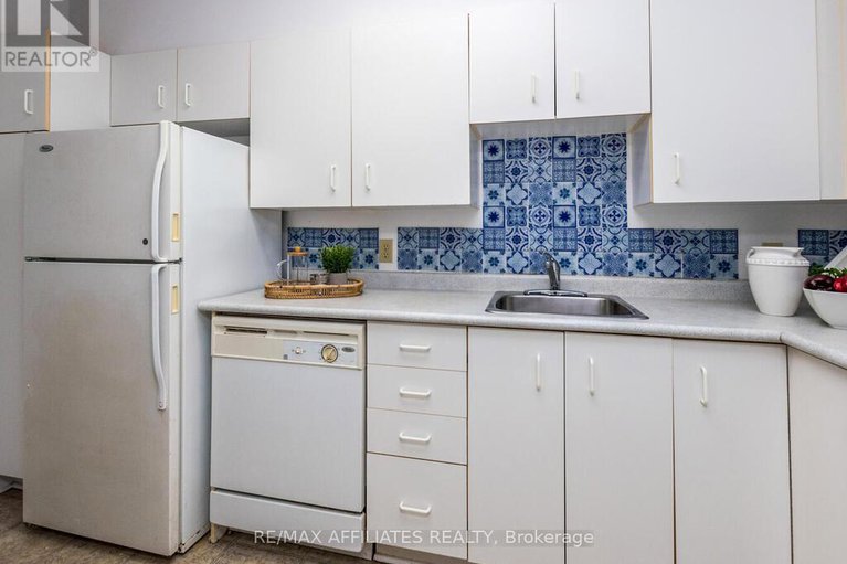 29059313/137-848-seyton-drive/westcliffe-estates/ottawa/ontario/K2H9G6_11