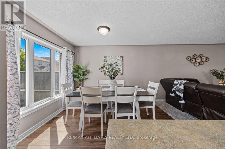28378372/119-silvermoon-crescent/avalon-east/ottawa/ontario/K4A0P5_14