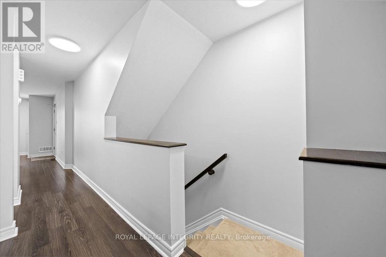 29600478/11-1124-docteur-corbeil-boulevard/town-of-rockland/clarence-rockland/ontario/K4K0G9_23