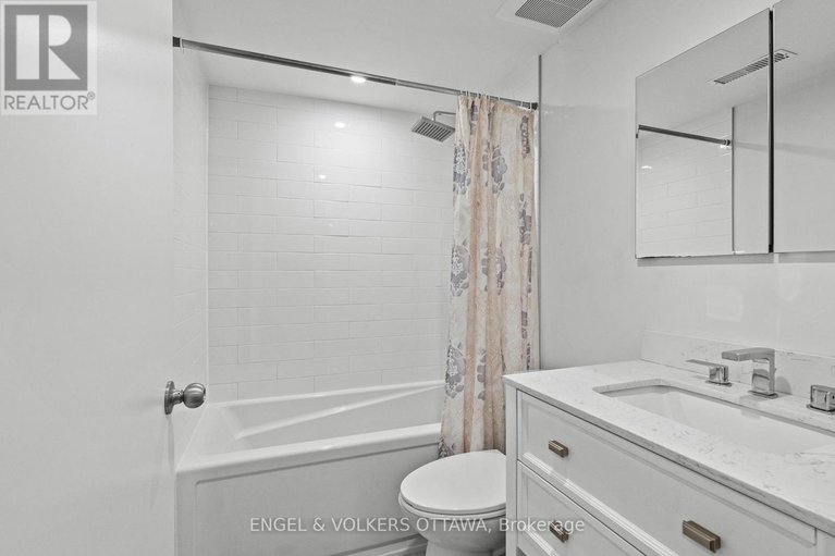 28548966/20-mohawk-crescent/bruce-farmgraham-parkqualicumbellands/ottawa/ontario/K2H7G6_39