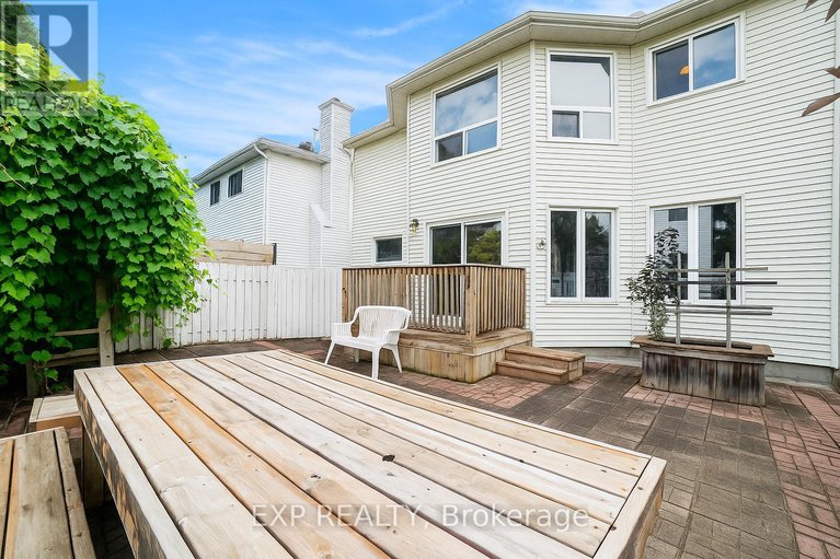 28627059/683-apollo-way/fallingbrookpineridge/ottawa/ontario/K4A1S8_26