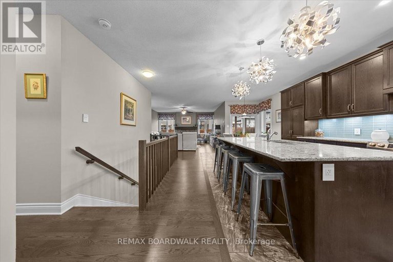 29612405/279-sceptre-way/emerald-meadowstrailwest/ottawa/ontario/K2V0C6_11