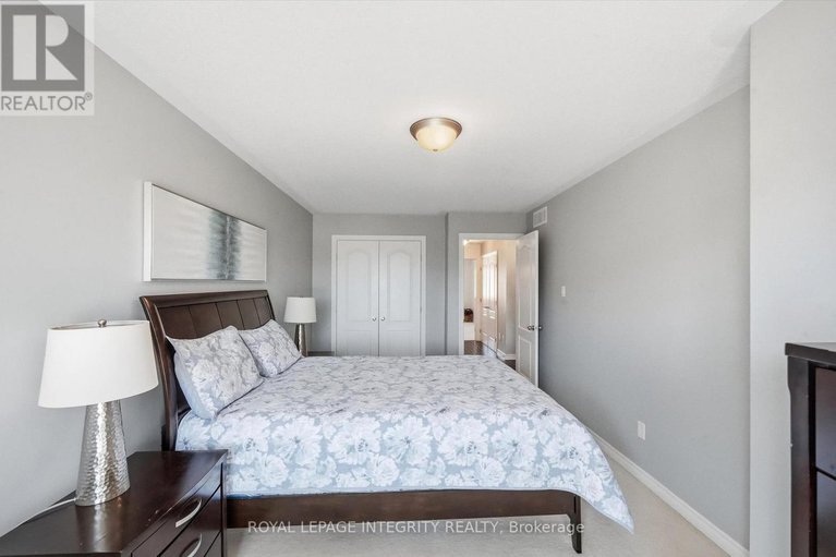 29422352/418-rochefort-circle/avalon-west/ottawa/ontario/K4A0M8_23