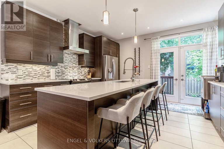 28447274/82-pretoria-avenue/glebe/ottawa/ontario/K1S1W9_21