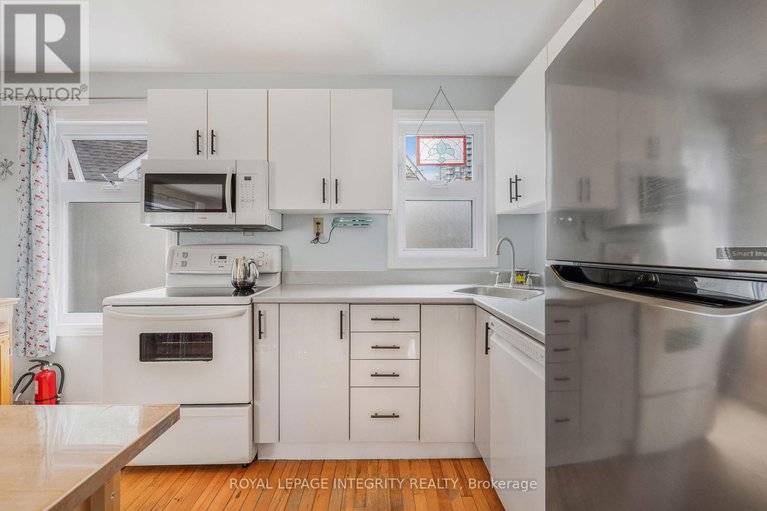 28965143/841-merivale-road/carlington/ottawa/ontario/K1Z5Z7_12