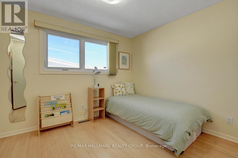 29360557/629-glenhurst-crescent/beacon-hill-north/ottawa/ontario/K1J7B6_31