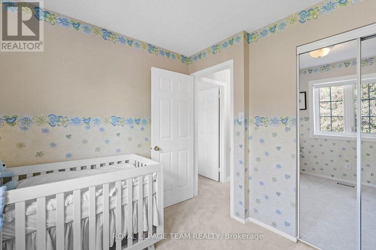 28934381/23-glacier-street/on-the-green/ottawa/ontario/K2J2M7_23