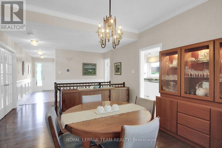 28525664/20-grand-cedar-court/stittsville-central/ottawa/ontario/K2S1C8_13