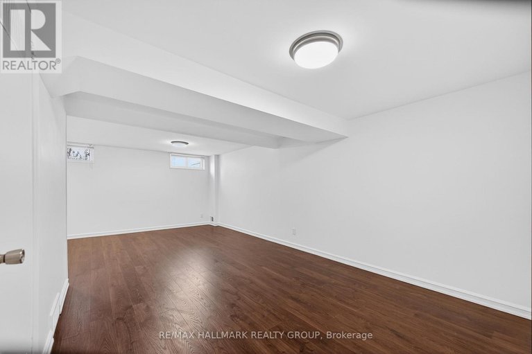 29163318/b-905-elmsmere-road/beacon-hill-south/ottawa/ontario/K1J8G4_26