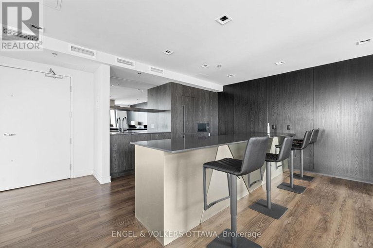 28589616/2005-20-daly-avenue/sandy-hill/ottawa/ontario/K1N0C6_21