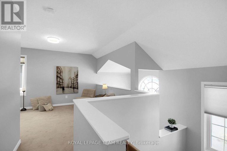28988068/334-wiffen-private/westcliffe-estates/ottawa/ontario/K2H1G3_31