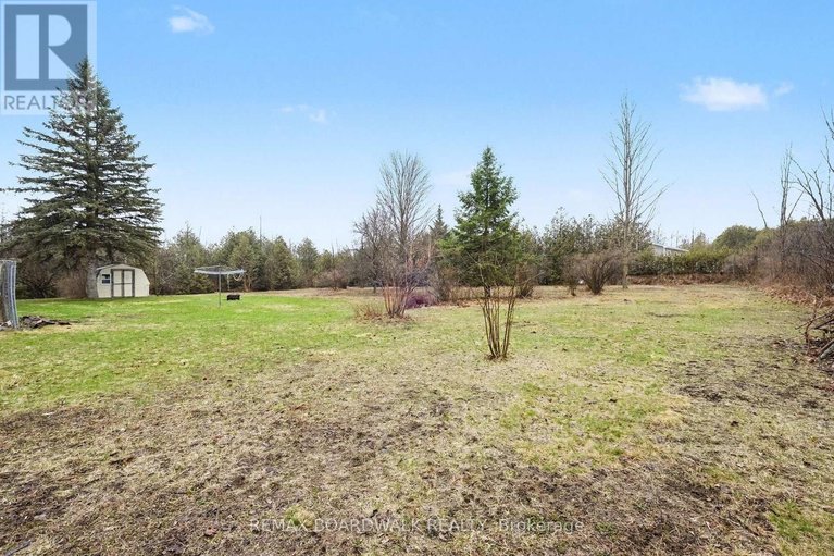 29618206/684-county-road-44-road-s/north-grenville-twp-kemptville-south/north-grenville/ontario/K0G1J0_21