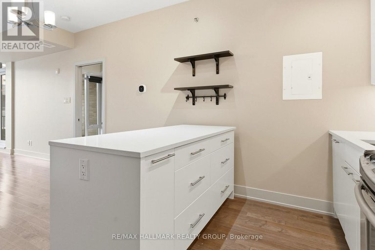 29497685/507-108-richmond-road/westborohampton-park/ottawa/ontario/K1Z6V9_10